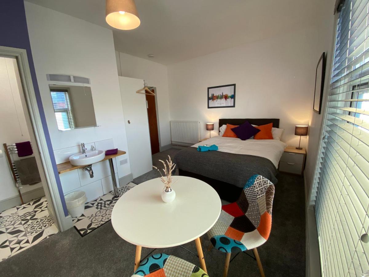 77 Underwood Lane Lägenhet Crewe Exteriör bild